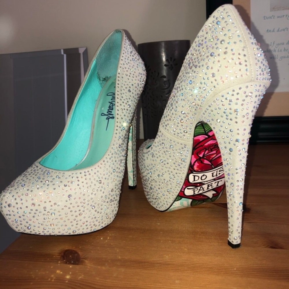 Diamond heels